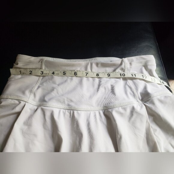 Rare Lululemon White Tennis Skirt with Ruffle Detail Side Slide Size 4 - Picture 9 of 13